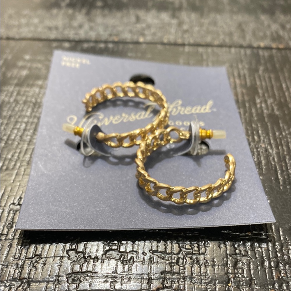 NWT Universal Thread Pierced Gold Tone Chain Hoop Earrings! - Picture 1 of 4